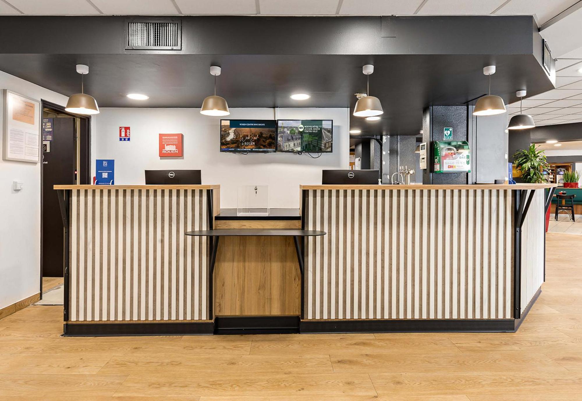 Centre Rive Droite Hotel