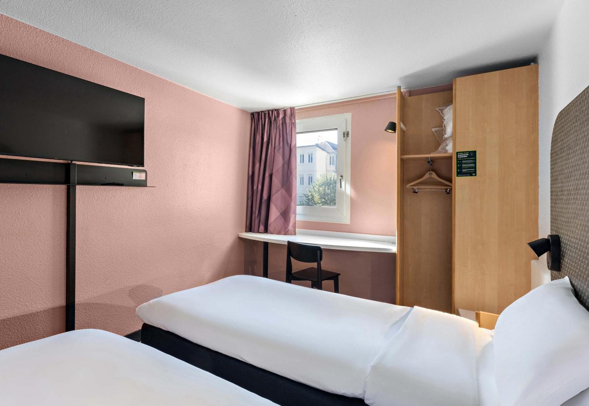 Centre Rive Droite Hotel 3*