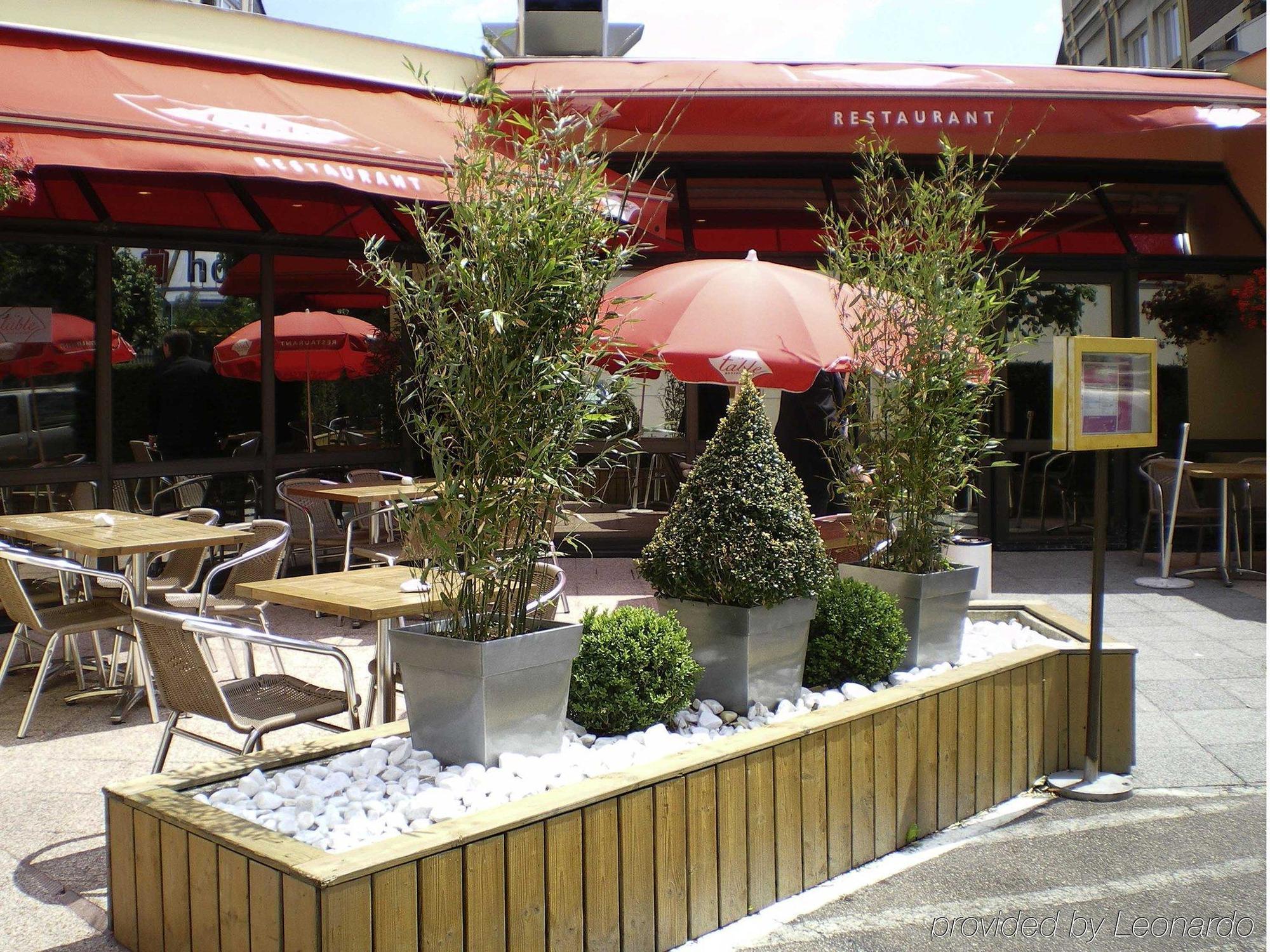 Hotel Centre Rive Droite 3*